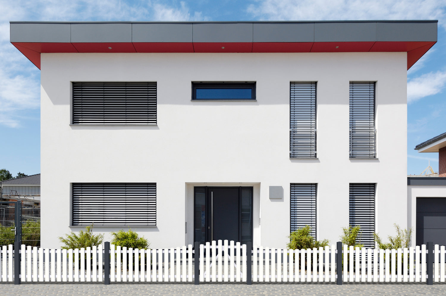 Vorgartenzaun Bogen Unten Tuerbogen Oben Pfosten anthrazit Haus