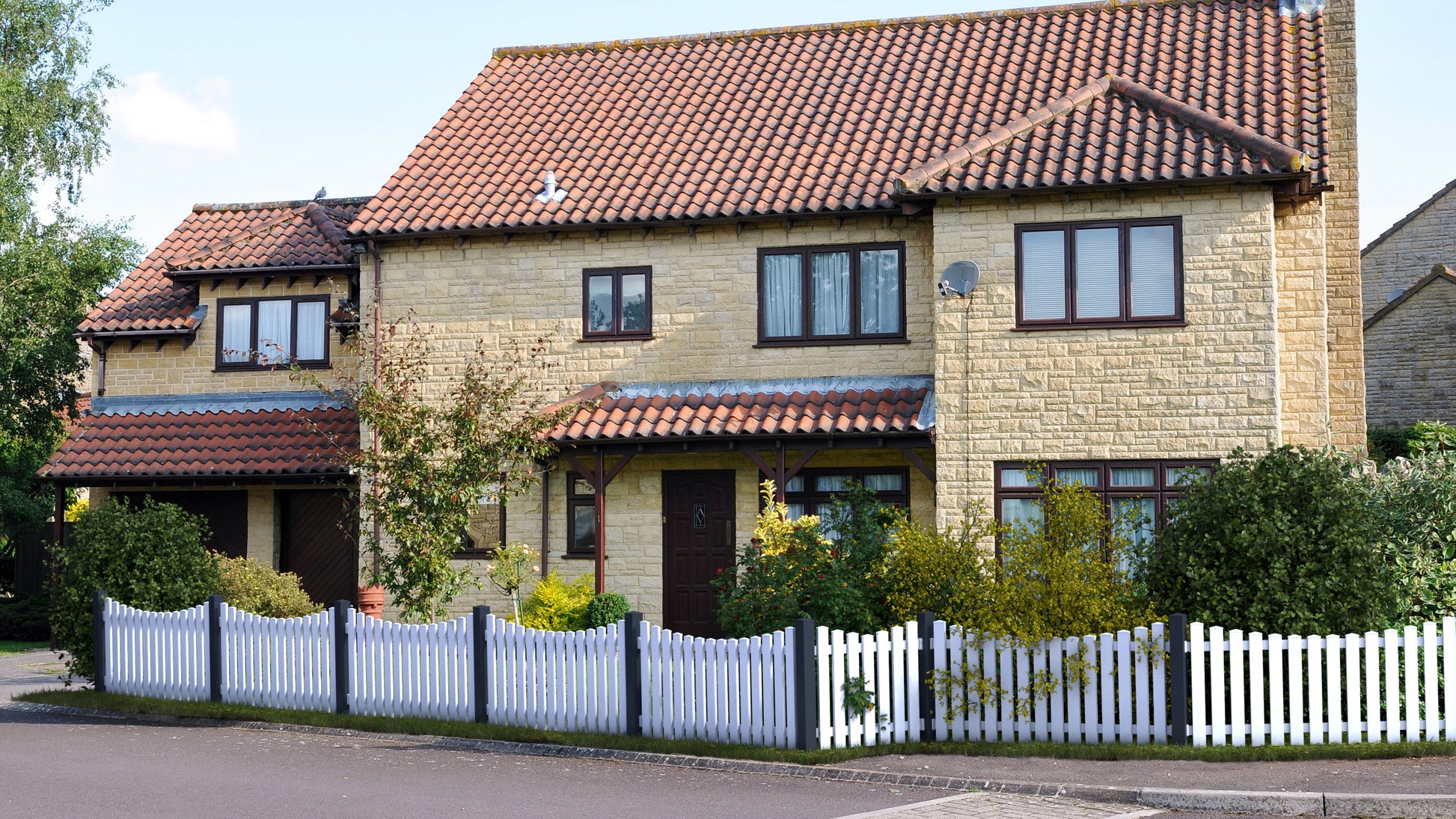 Vorgartenzaun PVC Bogen unten